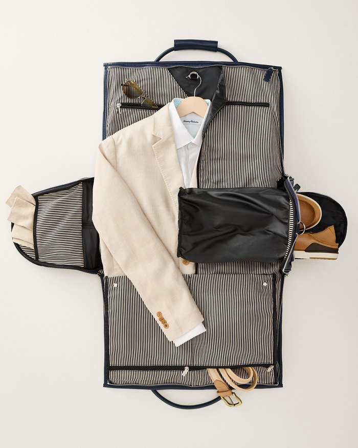 Brett Navy 2-In-1 Roller Garment Duffel Bag