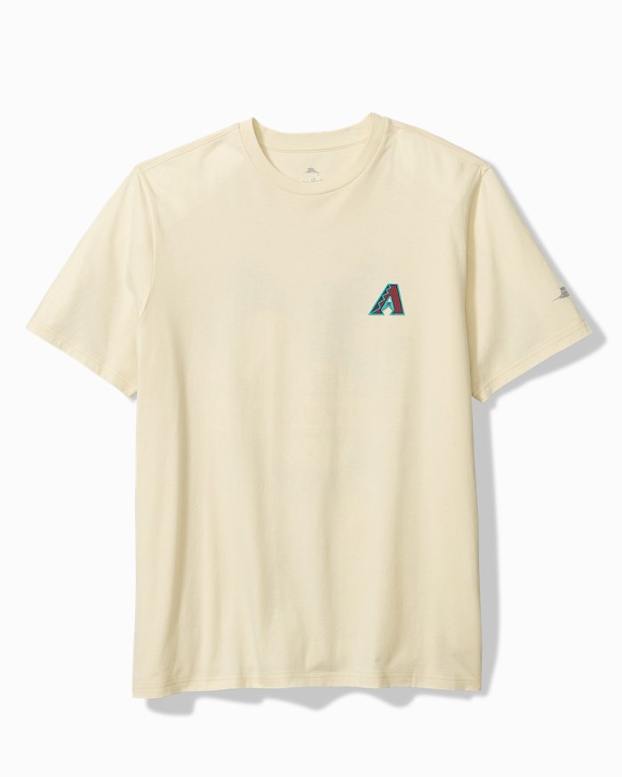 MLB® Fly Ball Club Graphic T-Shirt