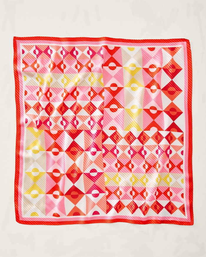 Mosaic Geo Pleated Diamond Scarf