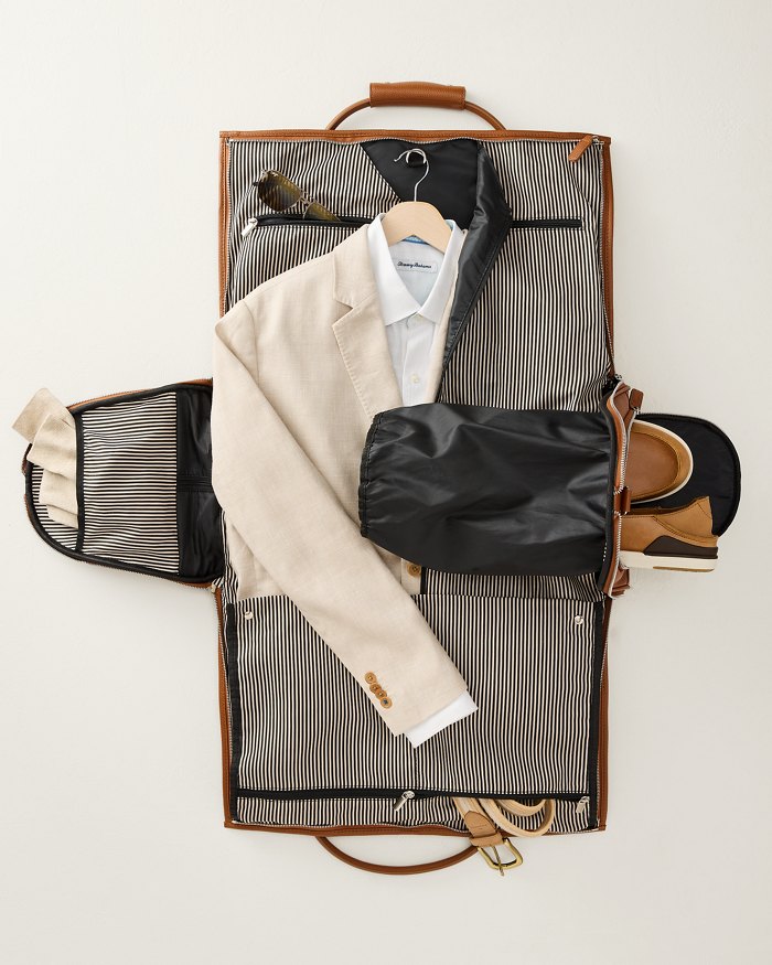 Brett Chestnut 2-In-1 Roller Garment Duffel Bag